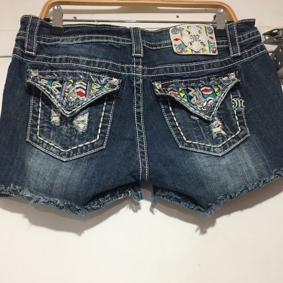 MISS ME EMBROIDERED RAW HEM JEANS SHORTS SIZE 30 - Picture 5 of 14